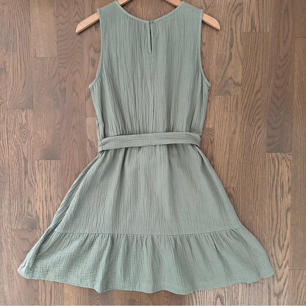 NWT GAP Ruffle Hem Gauze Tie-Waist Sleeveless Dress in Sage Green Size Small - Picture 7 of 8